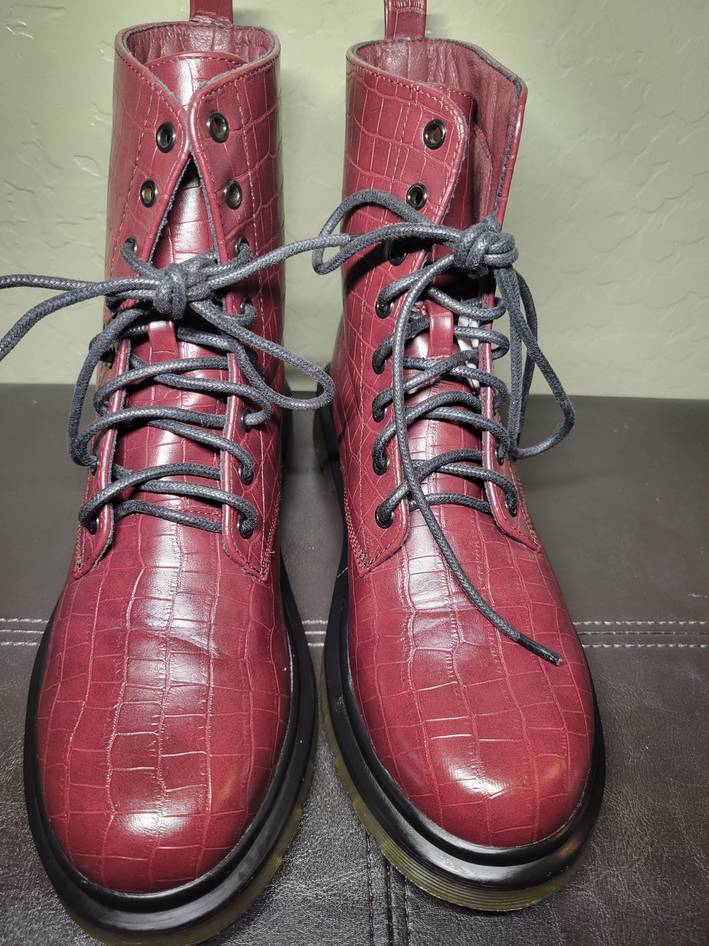 Burgundy Croc-Embossed Lace-Up Boots Womens Size 9